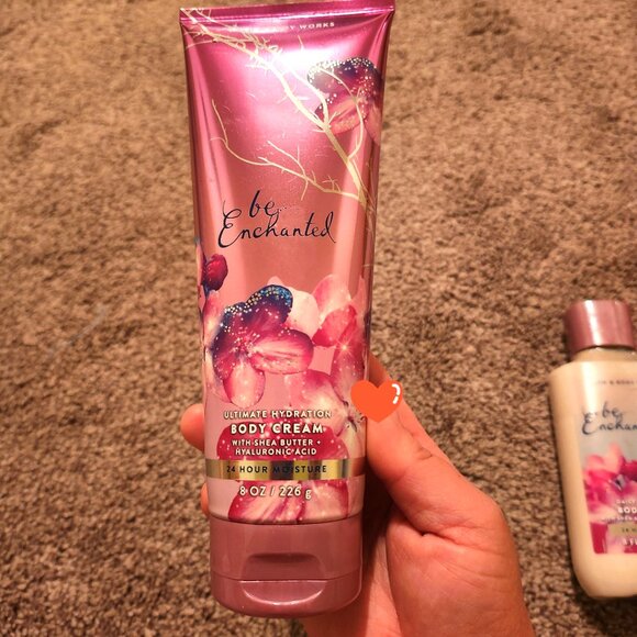 New Be Enchanted Bath & Body Works Body Cream, Lotion & Body Wash Set - Picture 4 of 6
